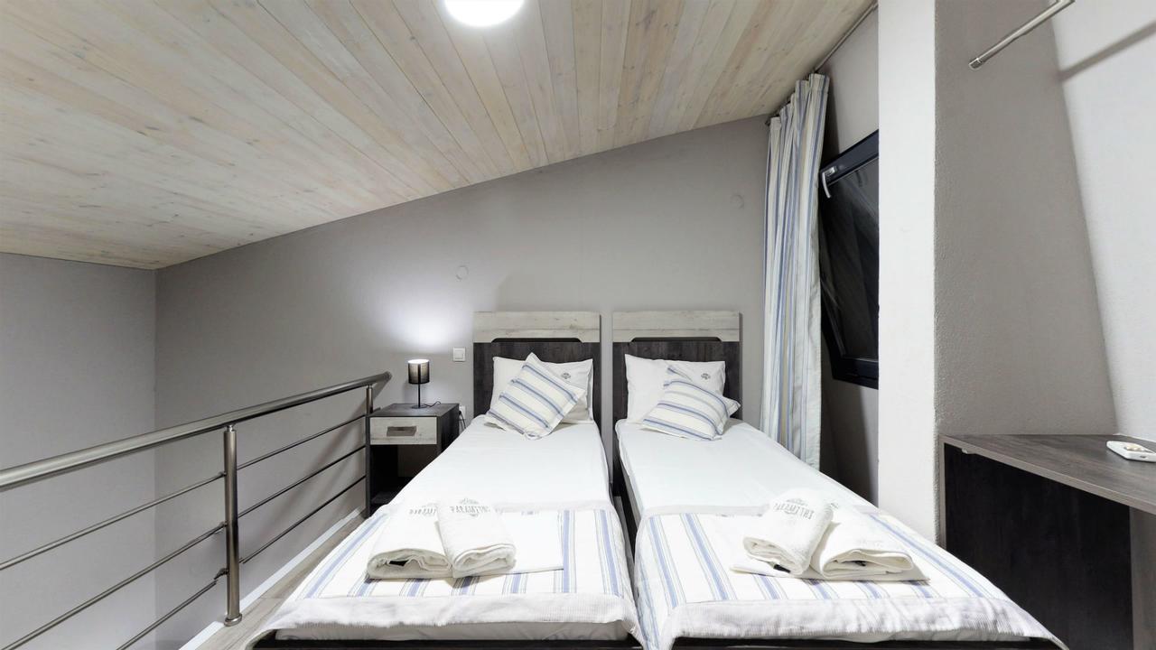 Paramithi Luxury Apartments Nikiti  Zewnętrze zdjęcie