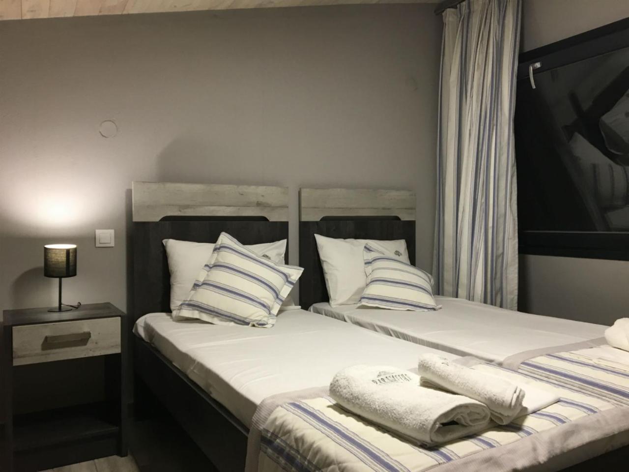Paramithi Luxury Apartments Nikiti  Zewnętrze zdjęcie