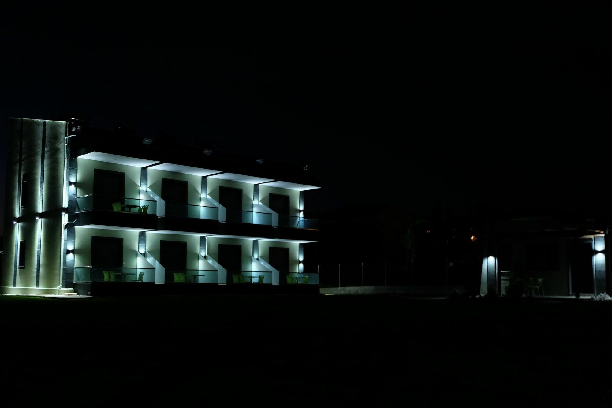 Paramithi Luxury Apartments Nikiti  Zewnętrze zdjęcie